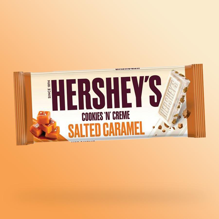 Hersheys Cookies N Creme Salted Caramel sós-karamellás-kekszes fehér csokoládé 90g
