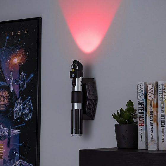 Star Wars Lightsaber Uplighter falra szerelhető fénykard lámpa