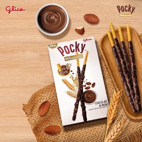 Glico Pocky csokis-mandulás ropi