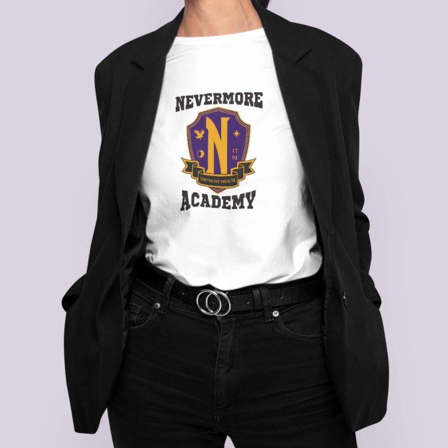 Nevermore Academy kapu logó fehér póló