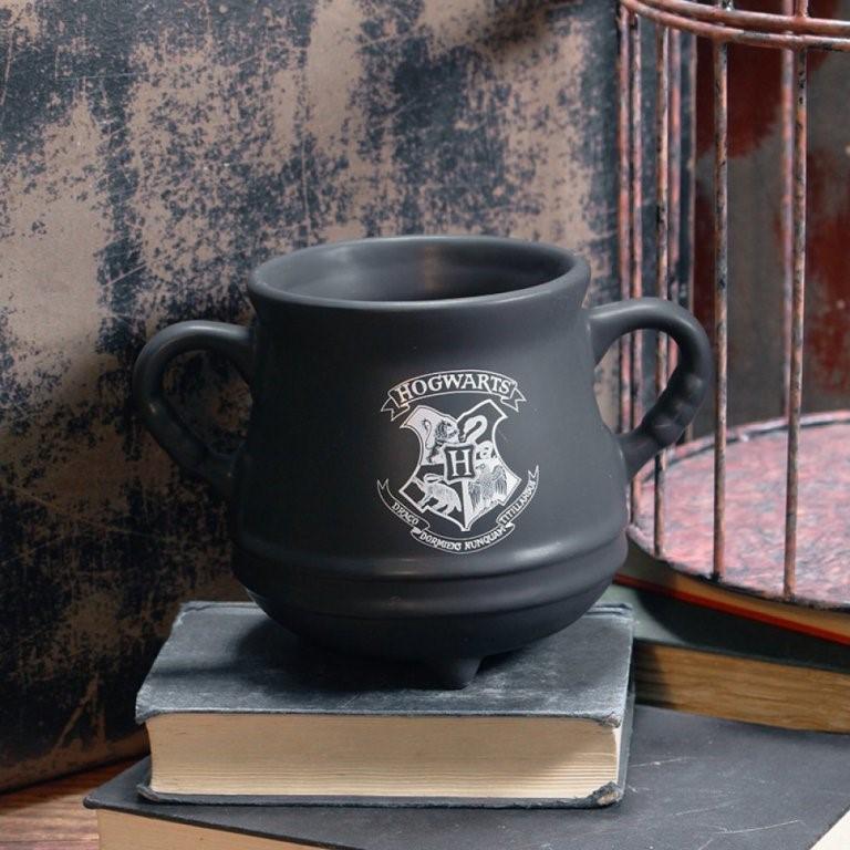 Harry Potter varázsüst bögre fehér Hogwarts felirattal - 650 ml