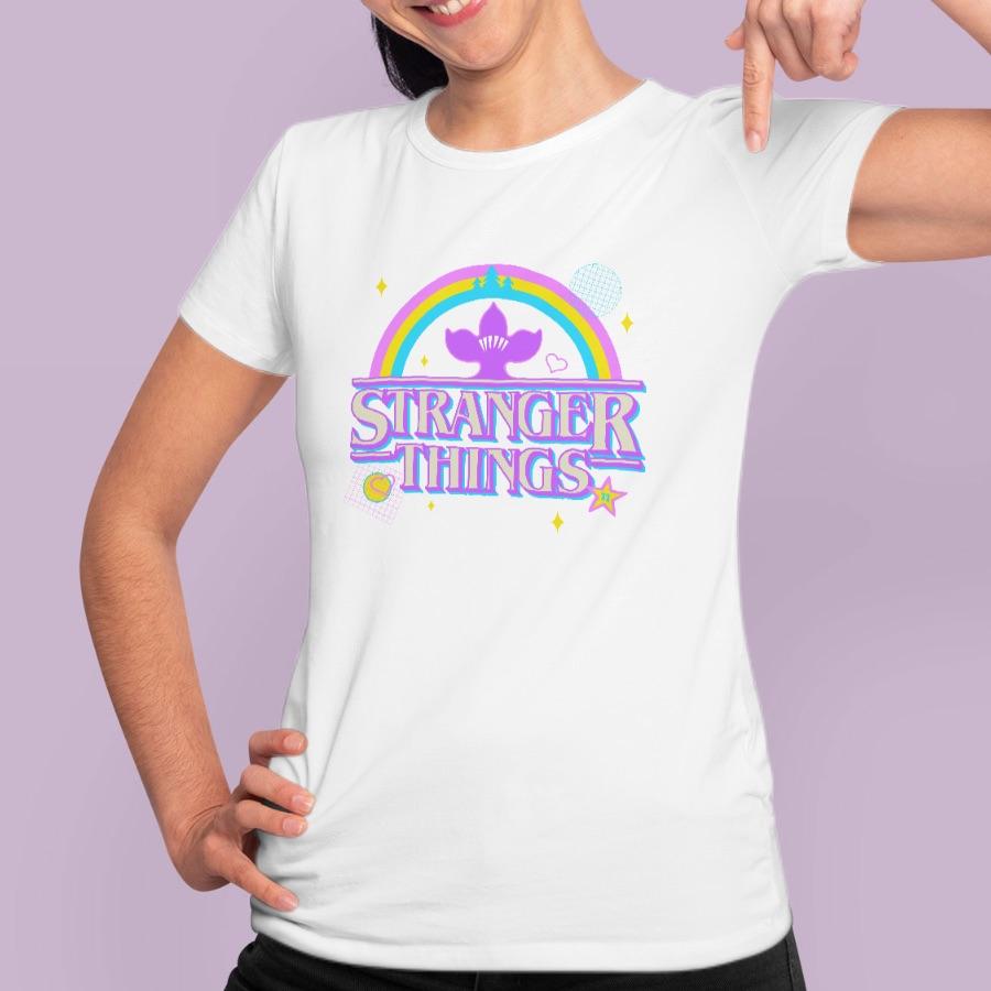 Stranger Things lila logó női póló